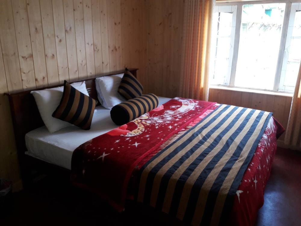 Blue Moon Hotel Нувара-Элия Экстерьер фото